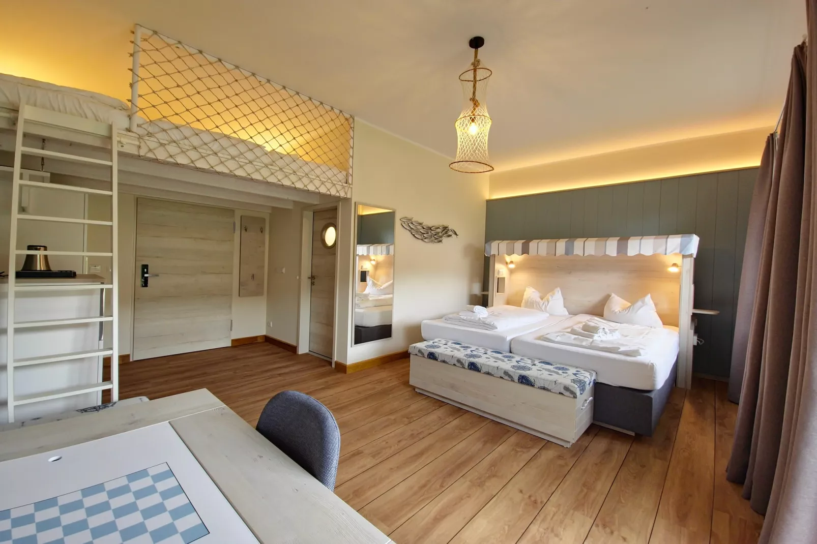 4-Bett-Appartement-Woonkamer