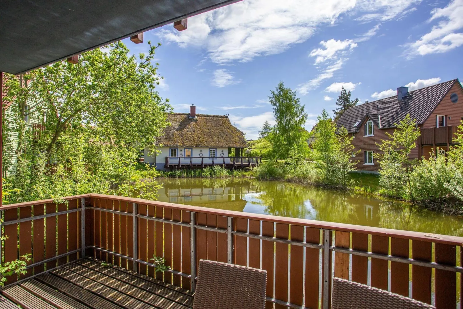 BEECH Resort Fleesensee in Göhren-Lebbin-Uitzicht zomer