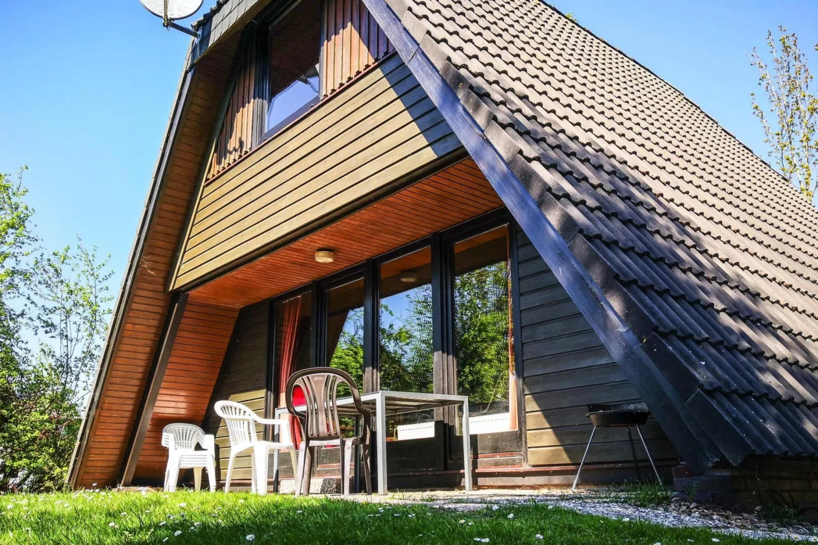 Ferienhaus Burhave-Buitenkant zomer
