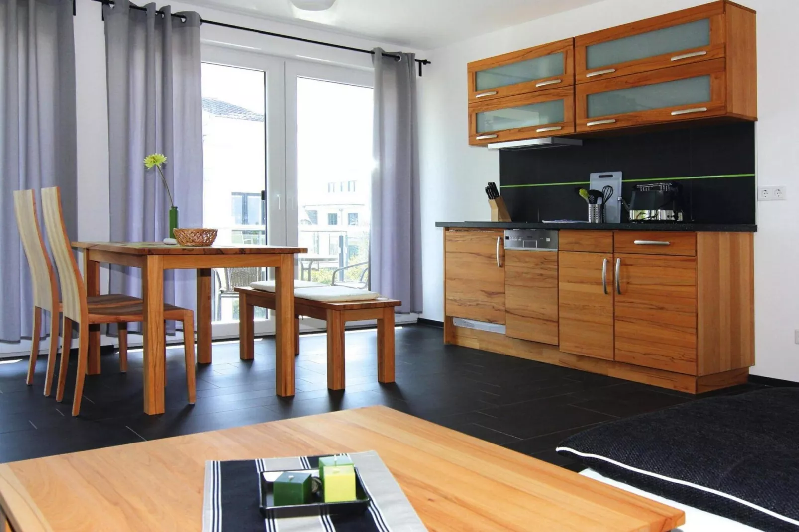 App 15 ohne Meerblick 1 OG-Eetkamer