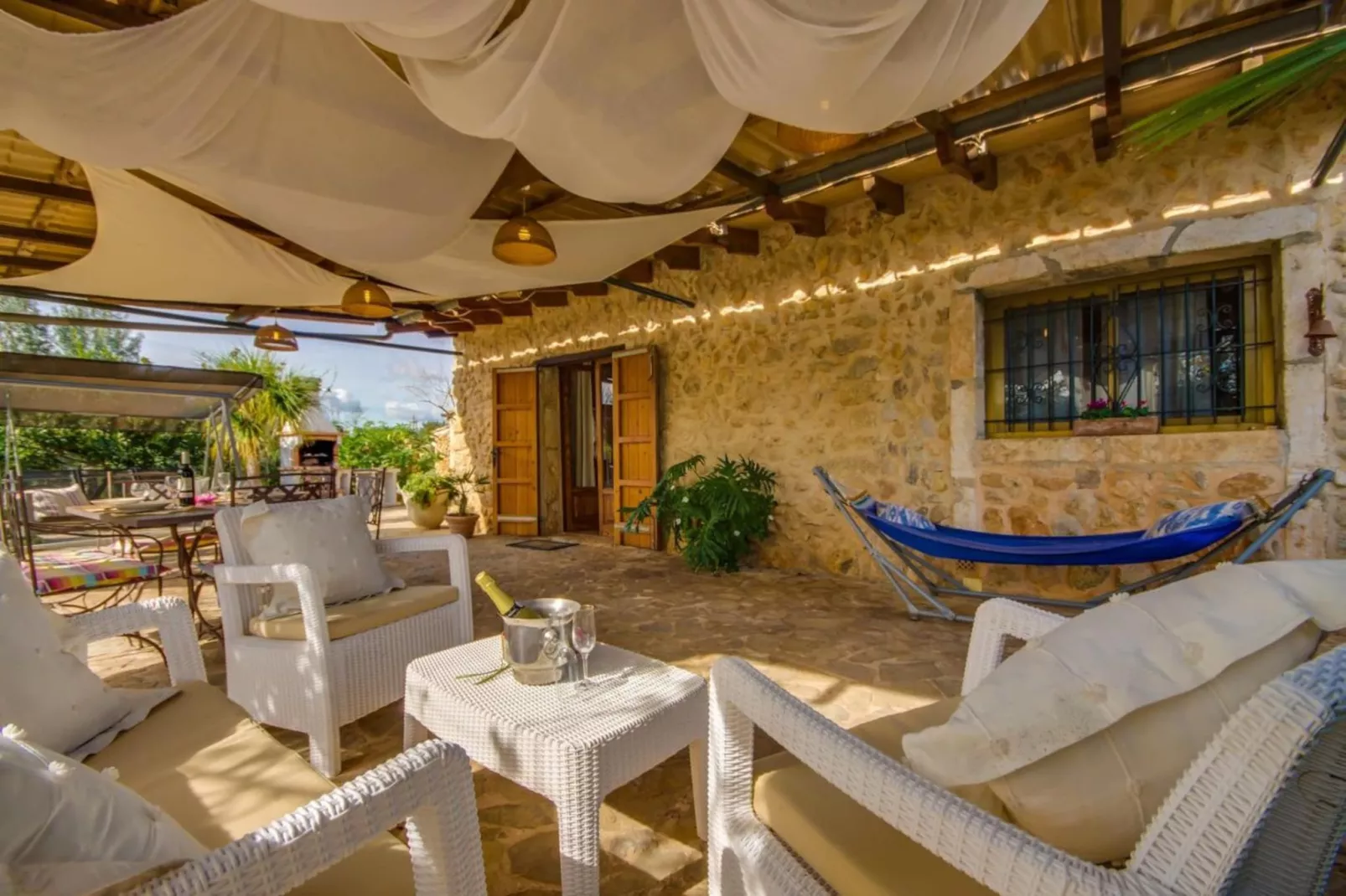 Sa Figuera Blanca-Terras