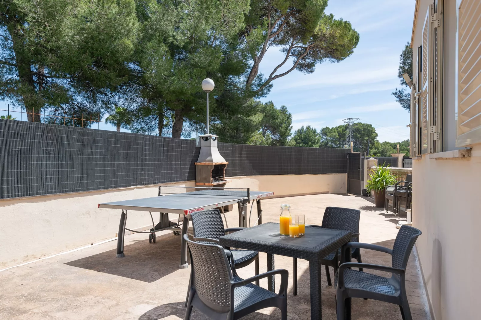 Villa Hilary-Terras