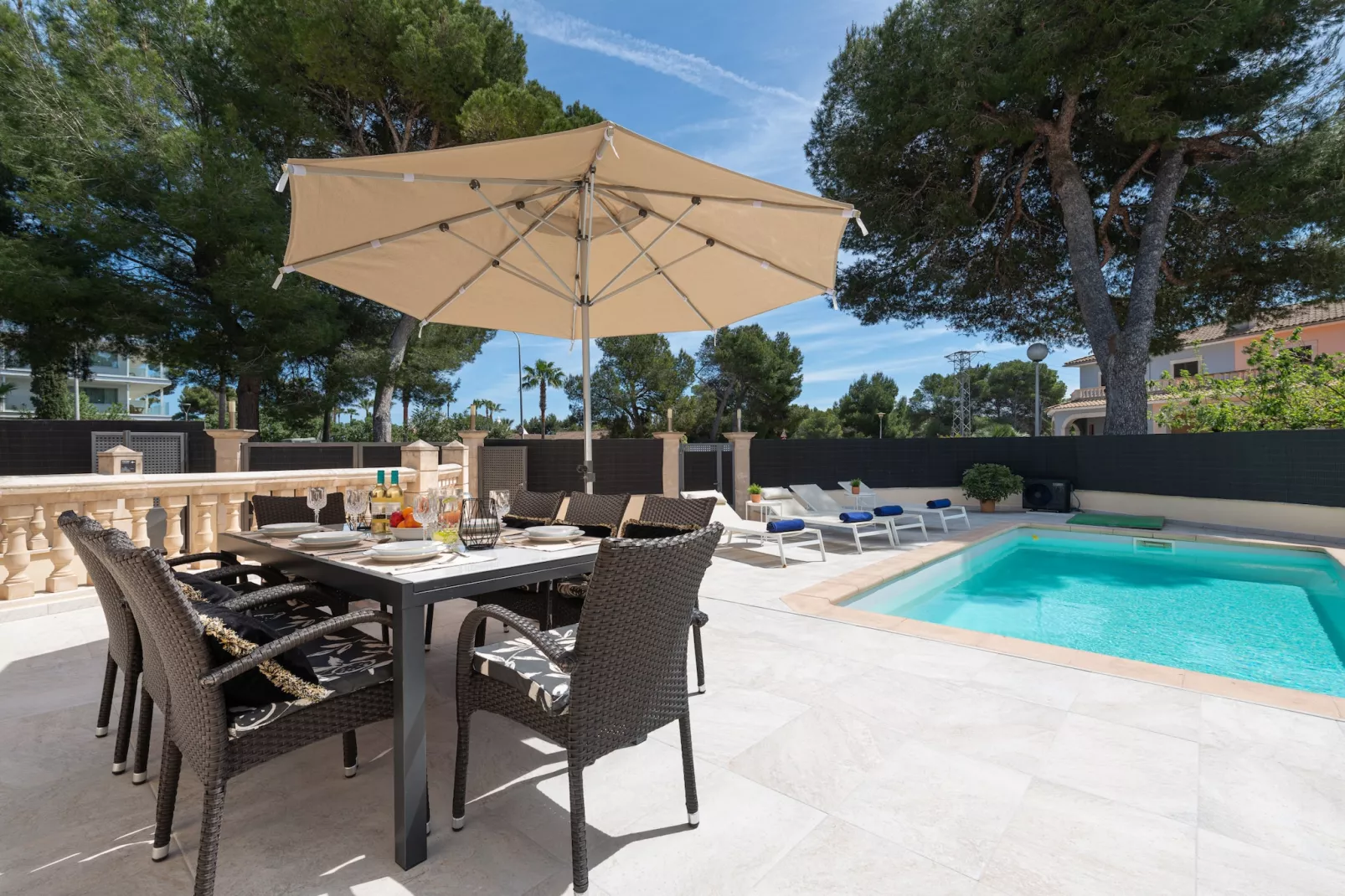 Villa Hilary-Terras