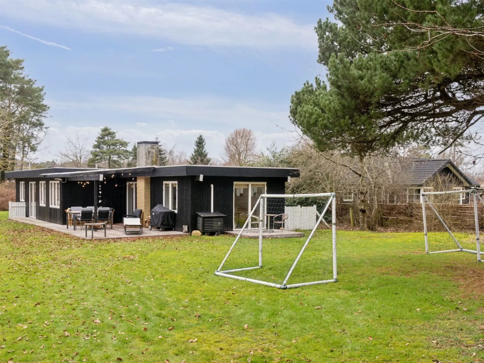"Troels" - 1.2km from the sea-Buiten