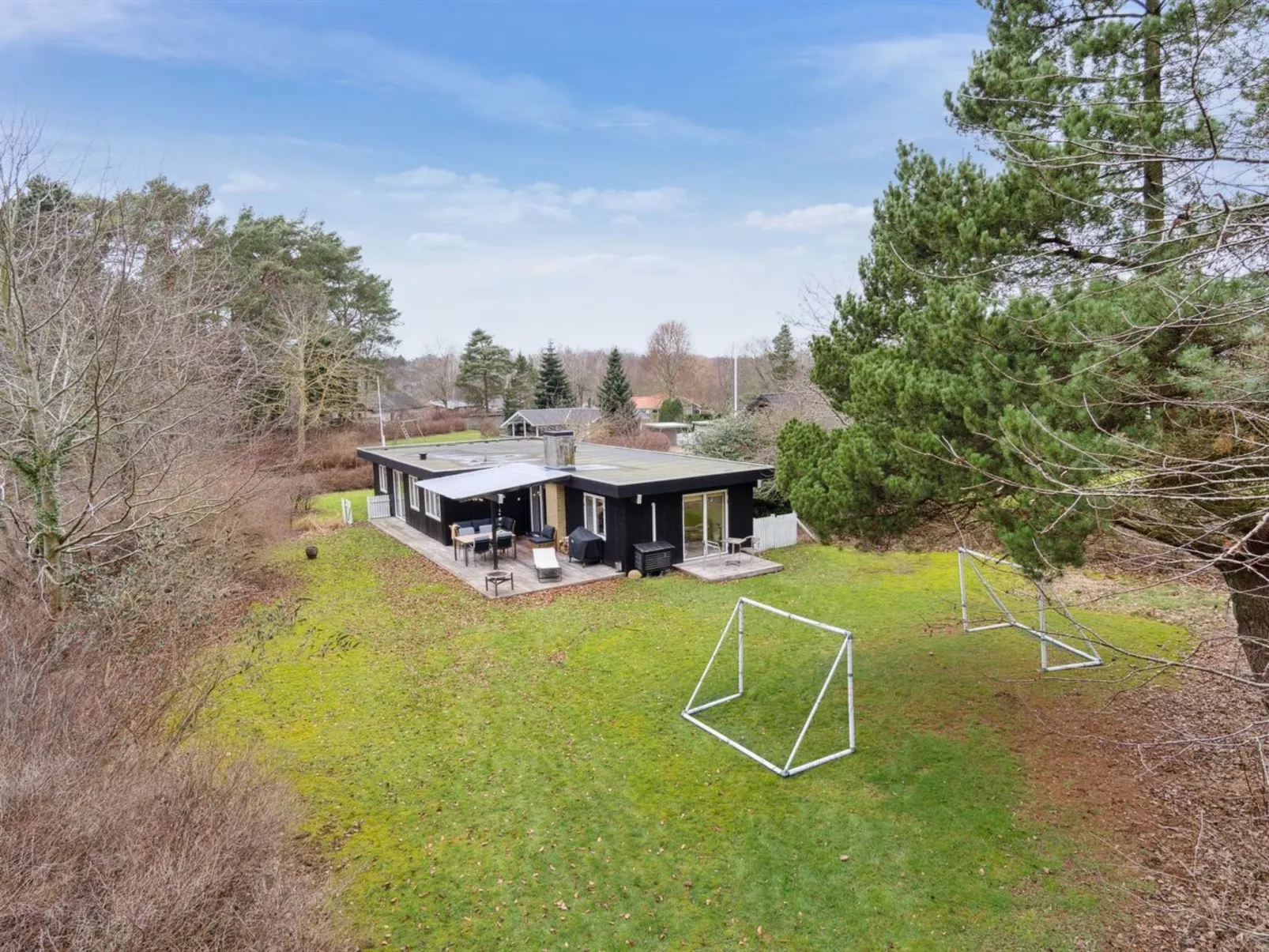 "Troels" - 1.2km from the sea-Buiten