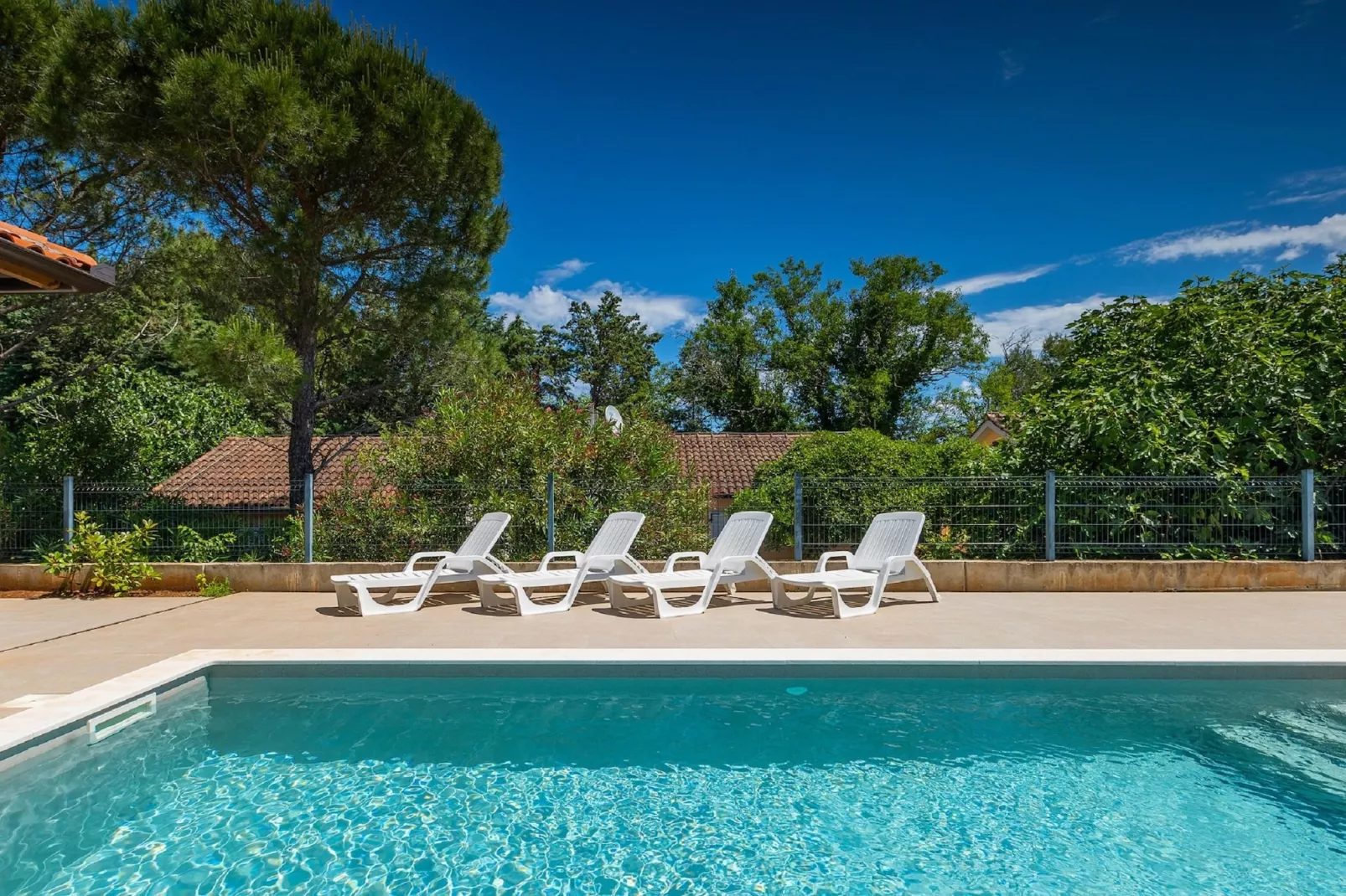 Villa Fratello-Zwembad