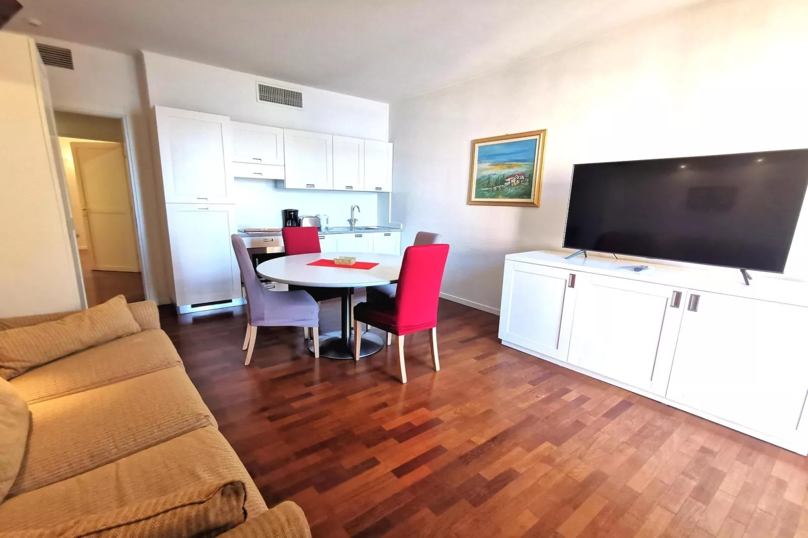 Residence Antico Verbano Meina-Bilo 3J - 2 pers-Woonkamer