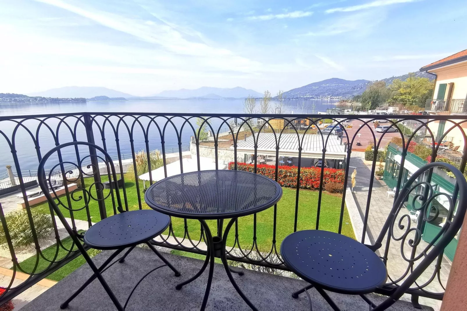 Residence Antico Verbano Meina-Bilo 3J - 2 pers-Terrasbalkon