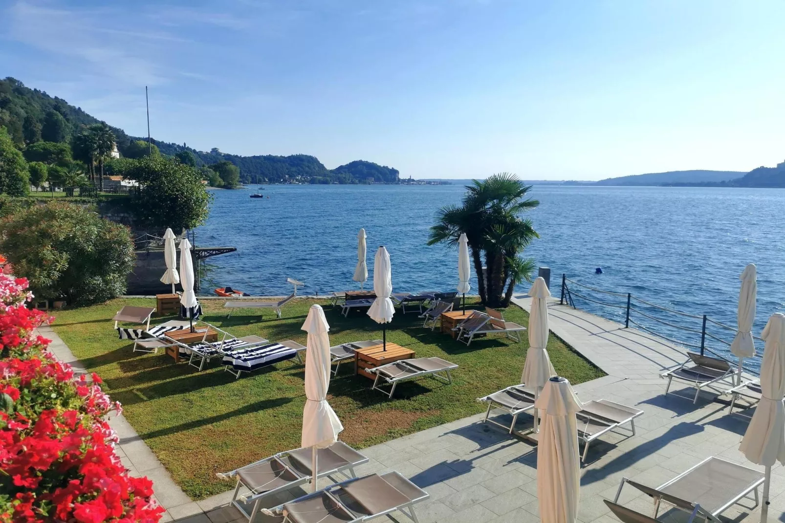 Residence Antico Verbano Meina-Bilo 3J - 2 pers-Tuinen zomer