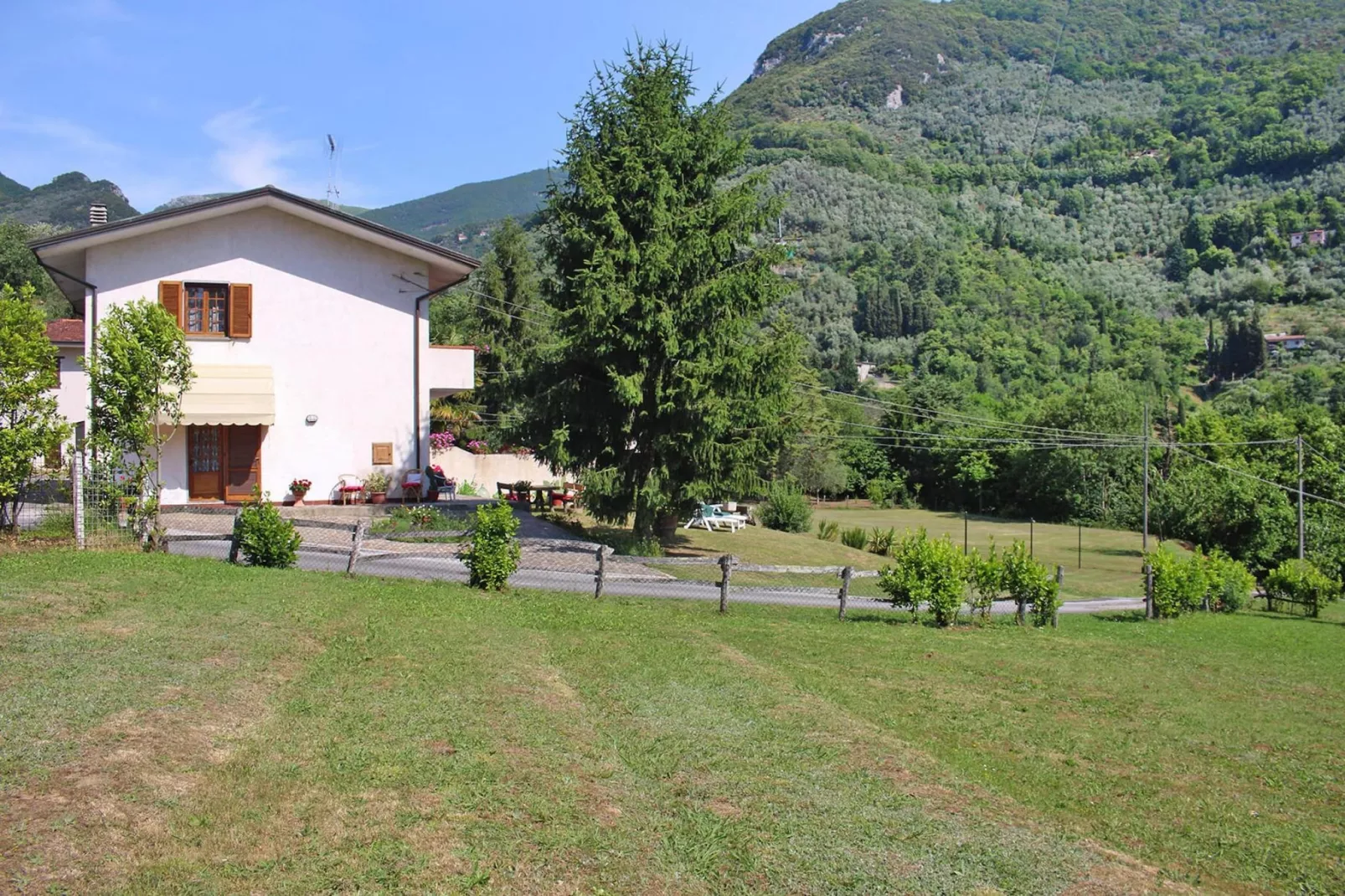 Holiday home Casa Vado, Camaiore--Buitenkant zomer