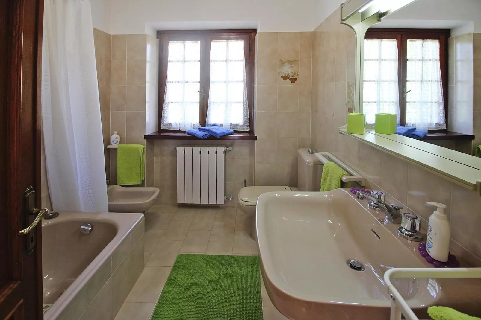 Holiday home Casa Vado, Camaiore--Badkamer