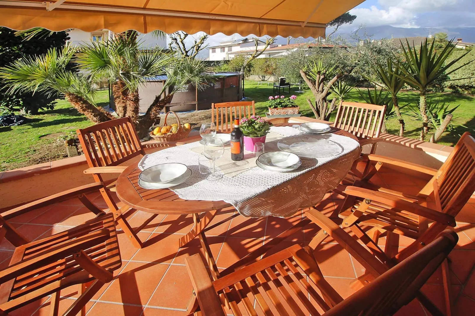Holiday home Lea, Capezzano Pianore-Villa Lea-Terrasbalkon