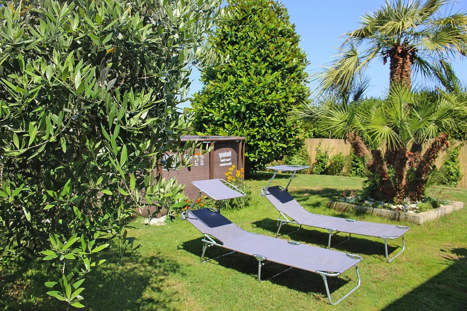 Holiday home Lea, Capezzano Pianore-Villa Lea-Tuinen zomer