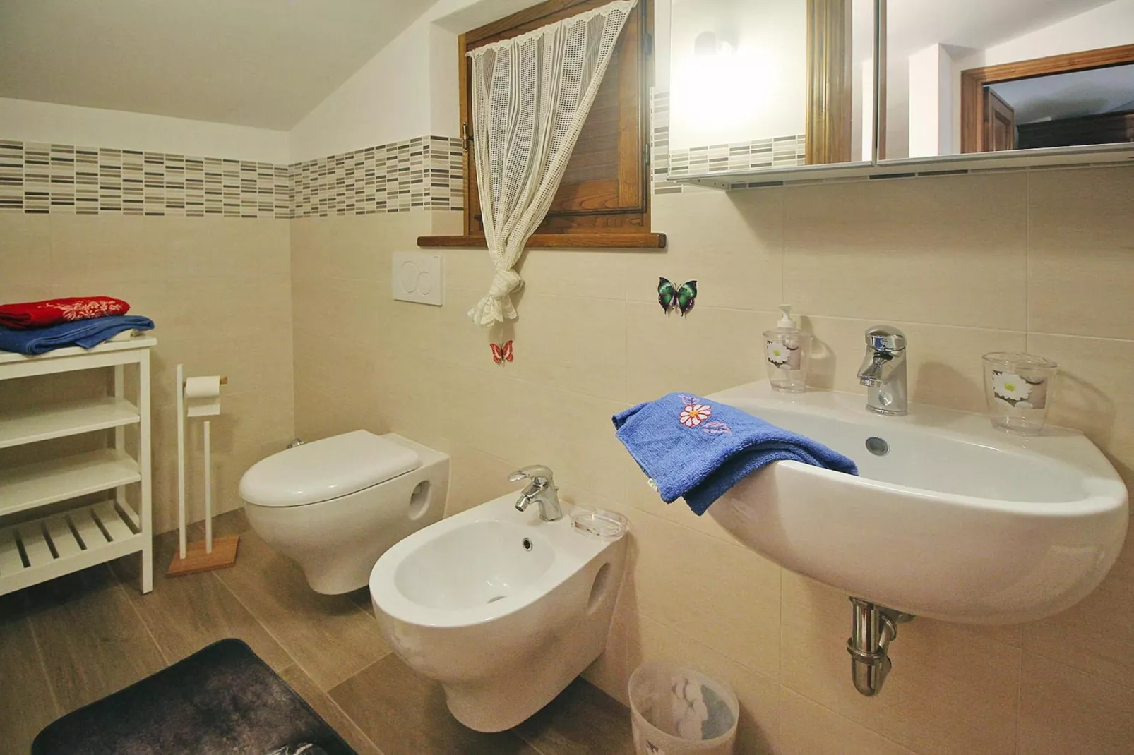 Holiday home Lea, Capezzano Pianore-Villa Lea-Badkamer