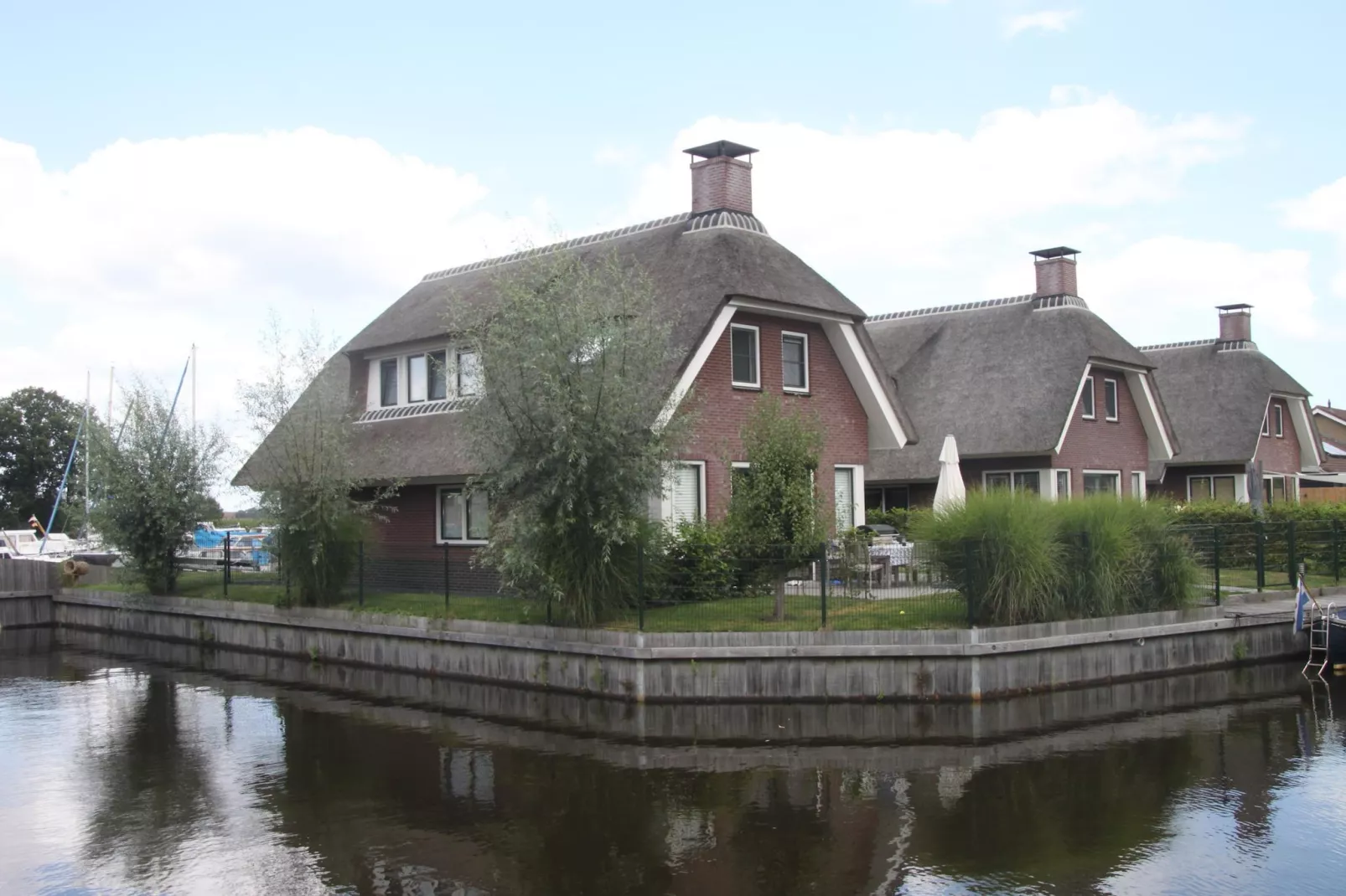 Recreatiepark Idskenhuizen 2-Buitenkant zomer