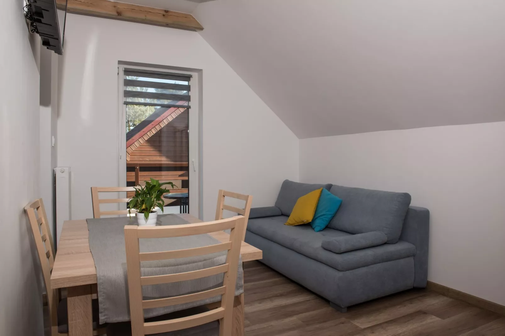 Apartament 4-osobowy piętro Jarosławiec-Woonkamer