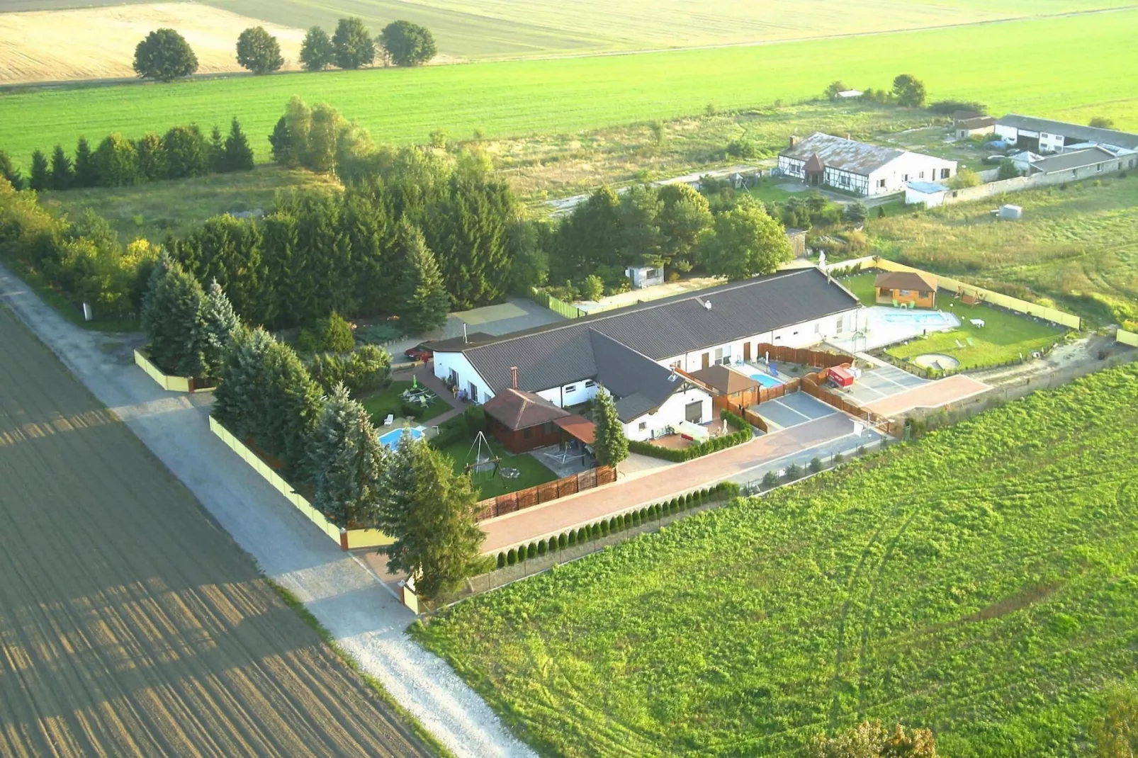 Dom wakacyjny z basenem dla 7 osób Sieciemin-Gebieden zomer 5km