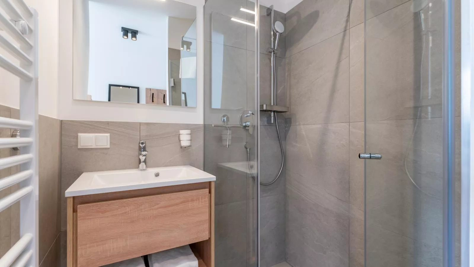 Grebenzen Lodges 49B-Badkamer