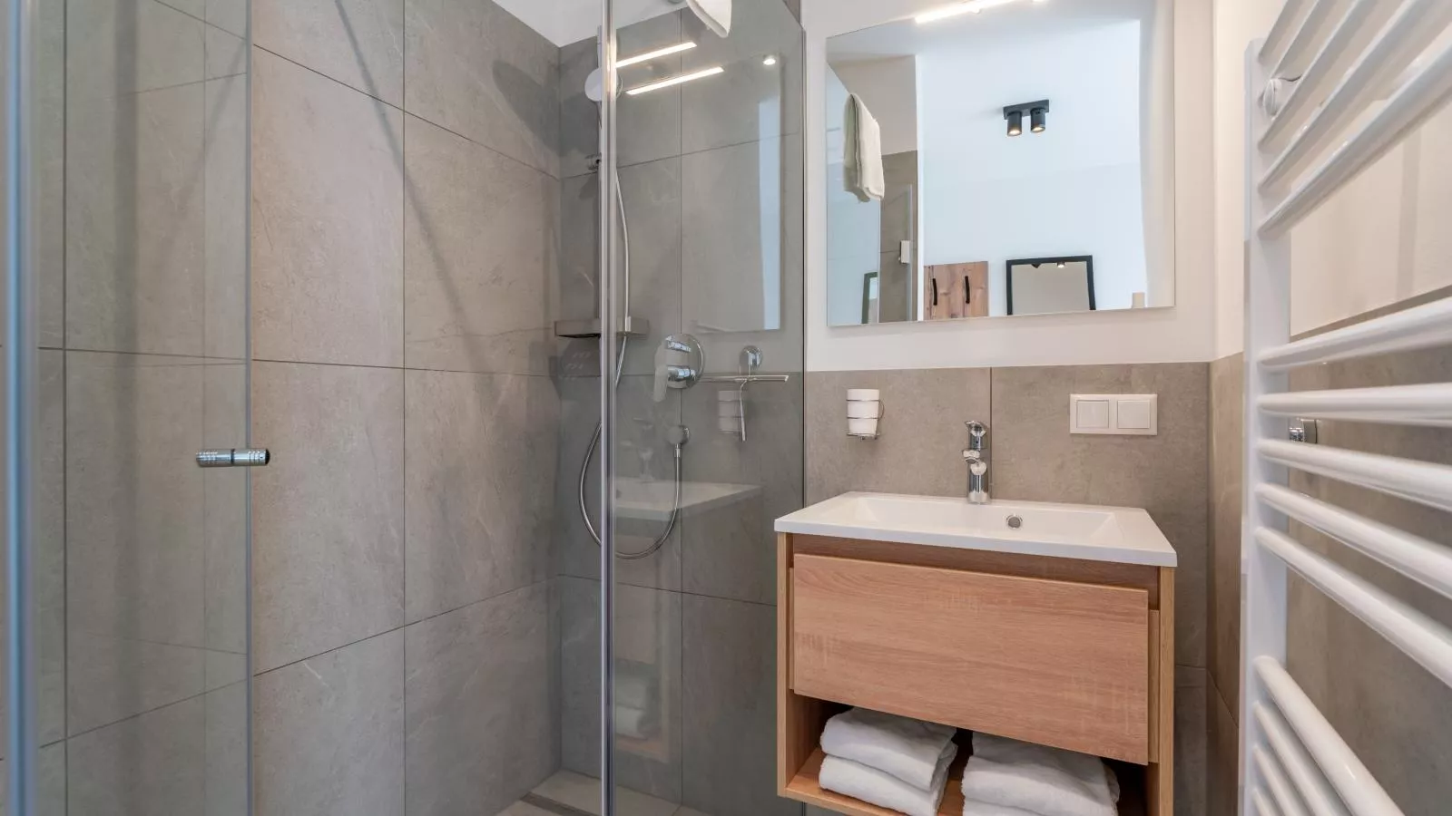 Grebenzen Lodges 49B-Badkamer