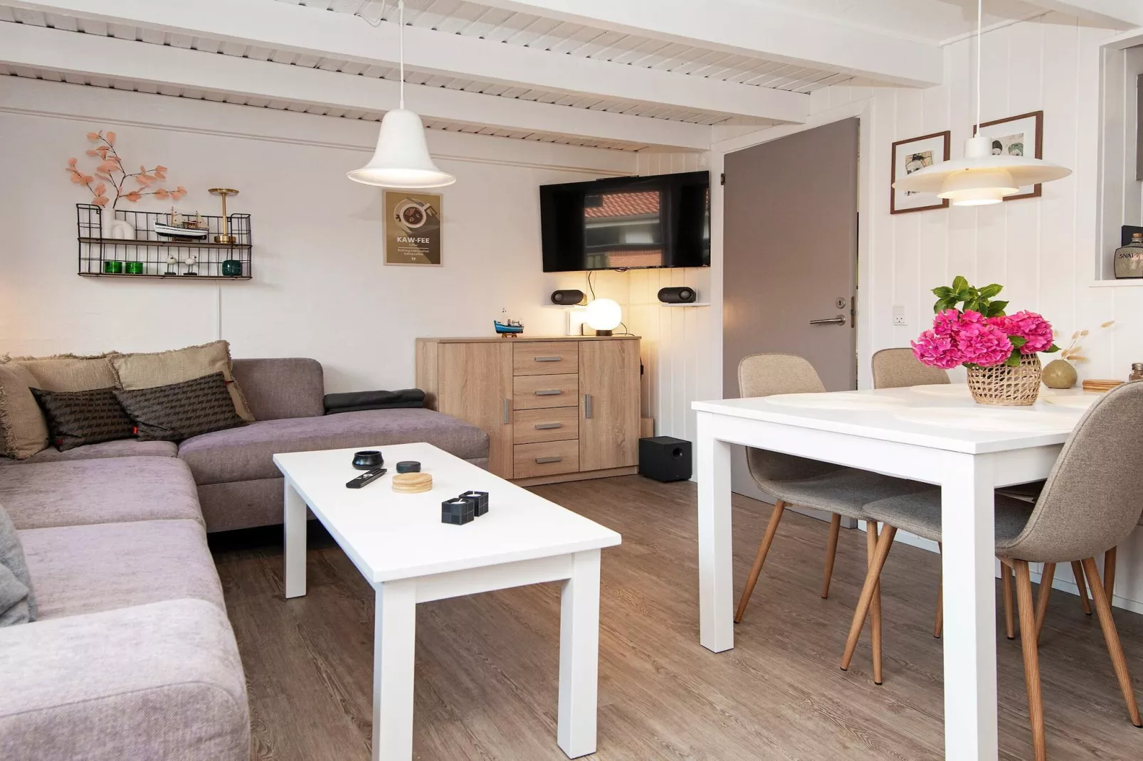 3 room,2 levels,dishwasher.,Premium-Binnen