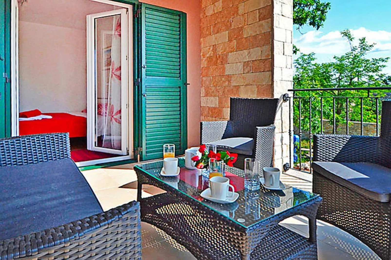 Holiday home, Privlaka-Ferienhaus Ruza, ca. 90 qm, bei Belegung mit 5-6 Personen-Terrasbalkon