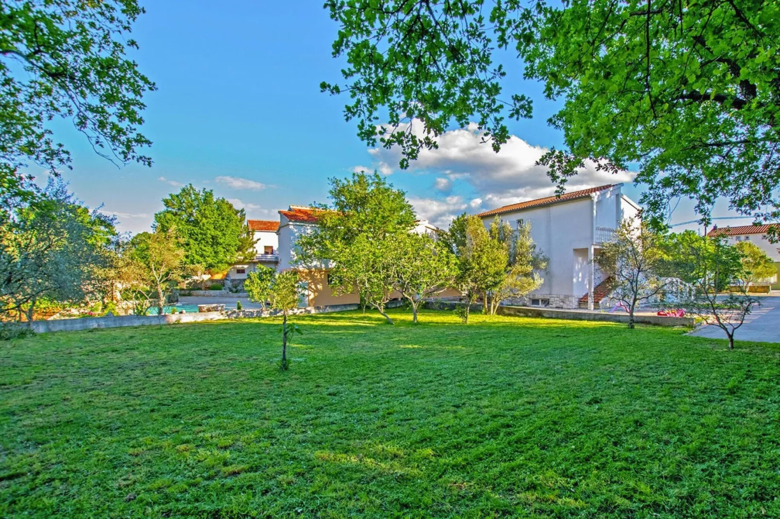 Apartment im Haus Lika Seline-SD55 A02-OG - 6 Pers-Tuinen zomer