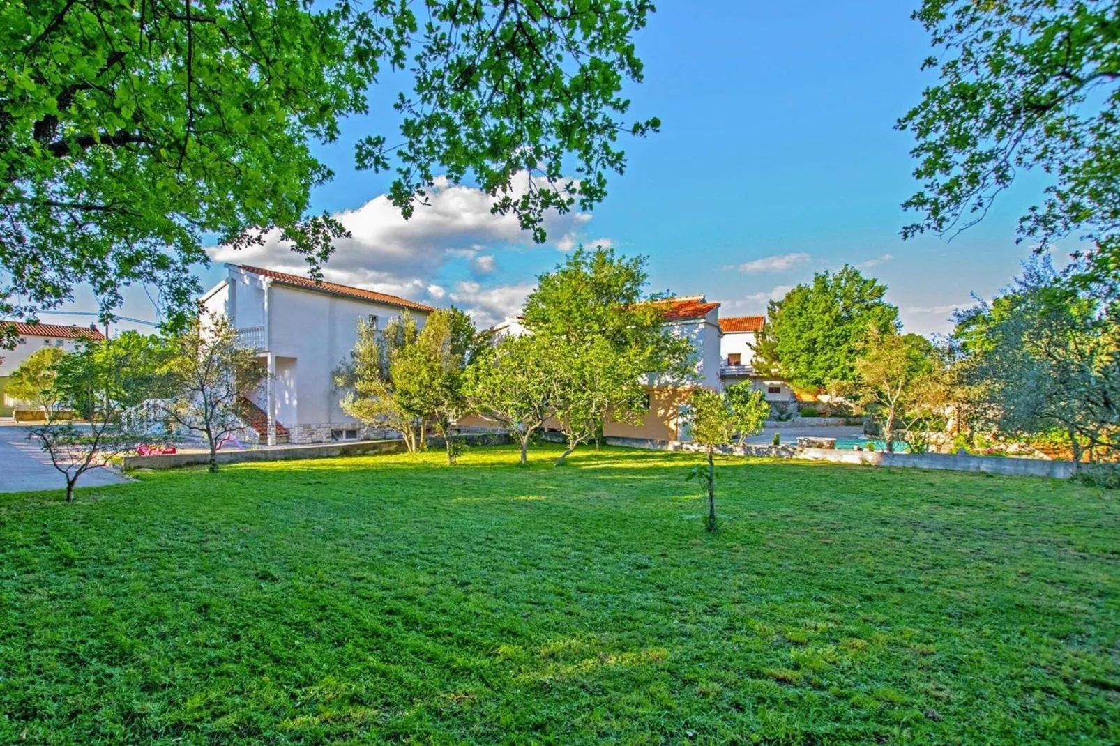 Apartment im Haus Lika Seline-SD55 A02-OG - 6 Pers-Tuinen zomer