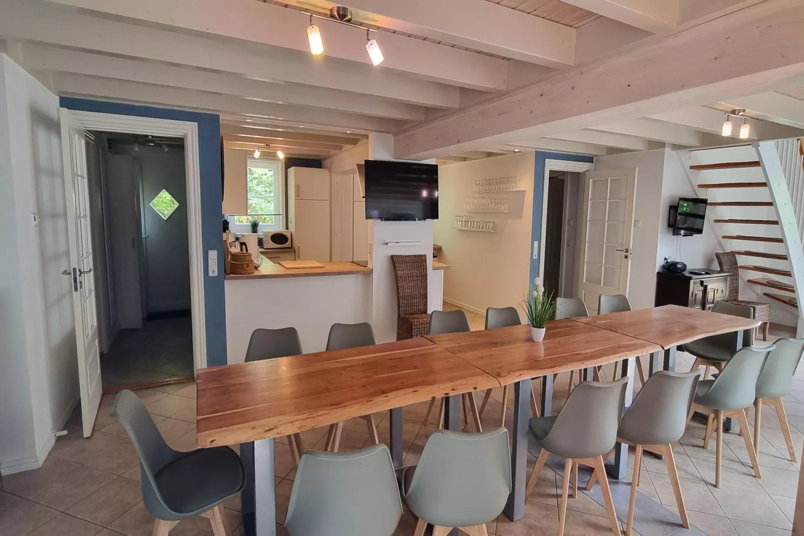 Familienhaus am Wald-Eetkamer