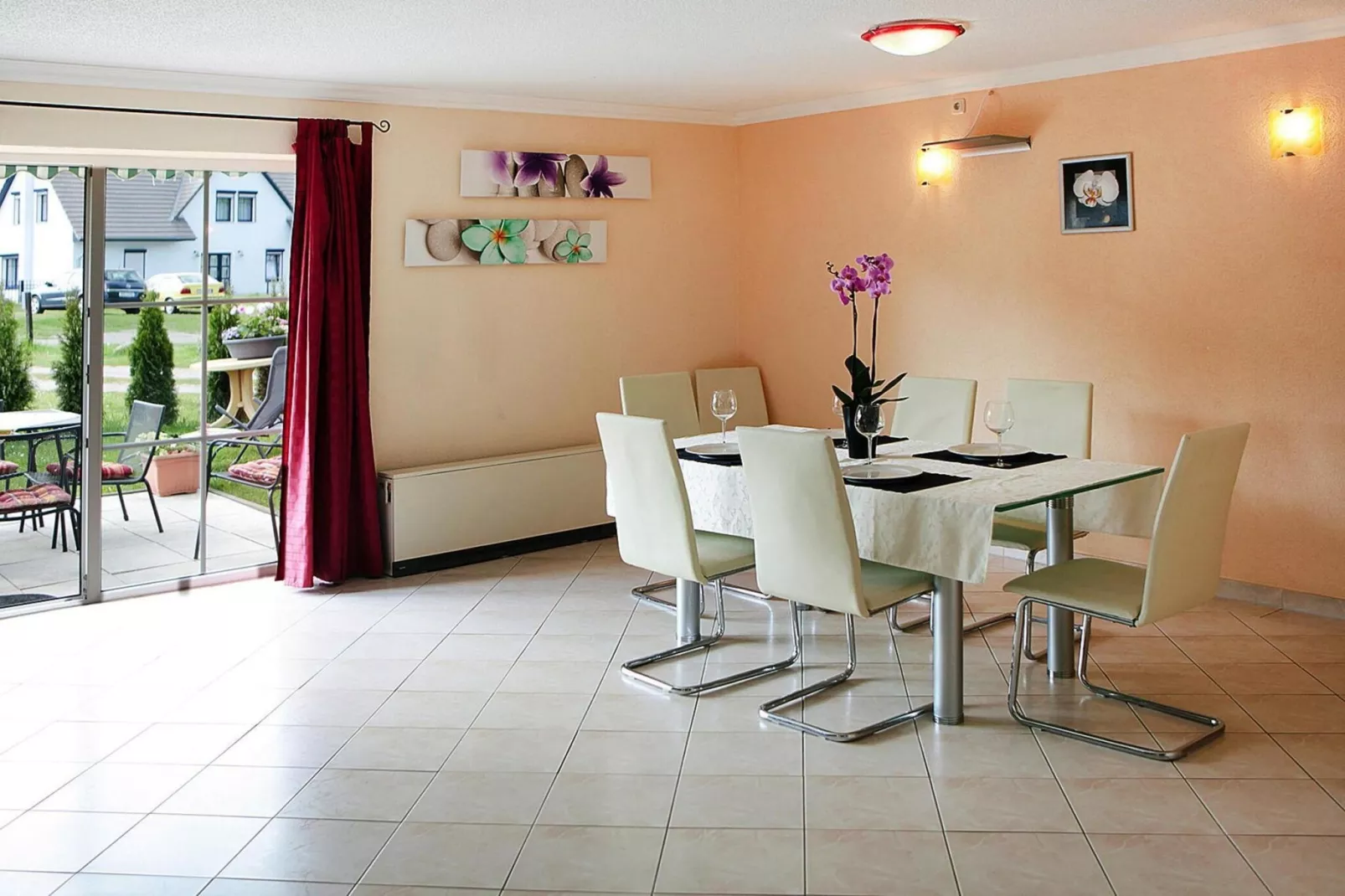 FH Nr 2 mit Hund 7-8 Personen 135 qm-Eetkamer