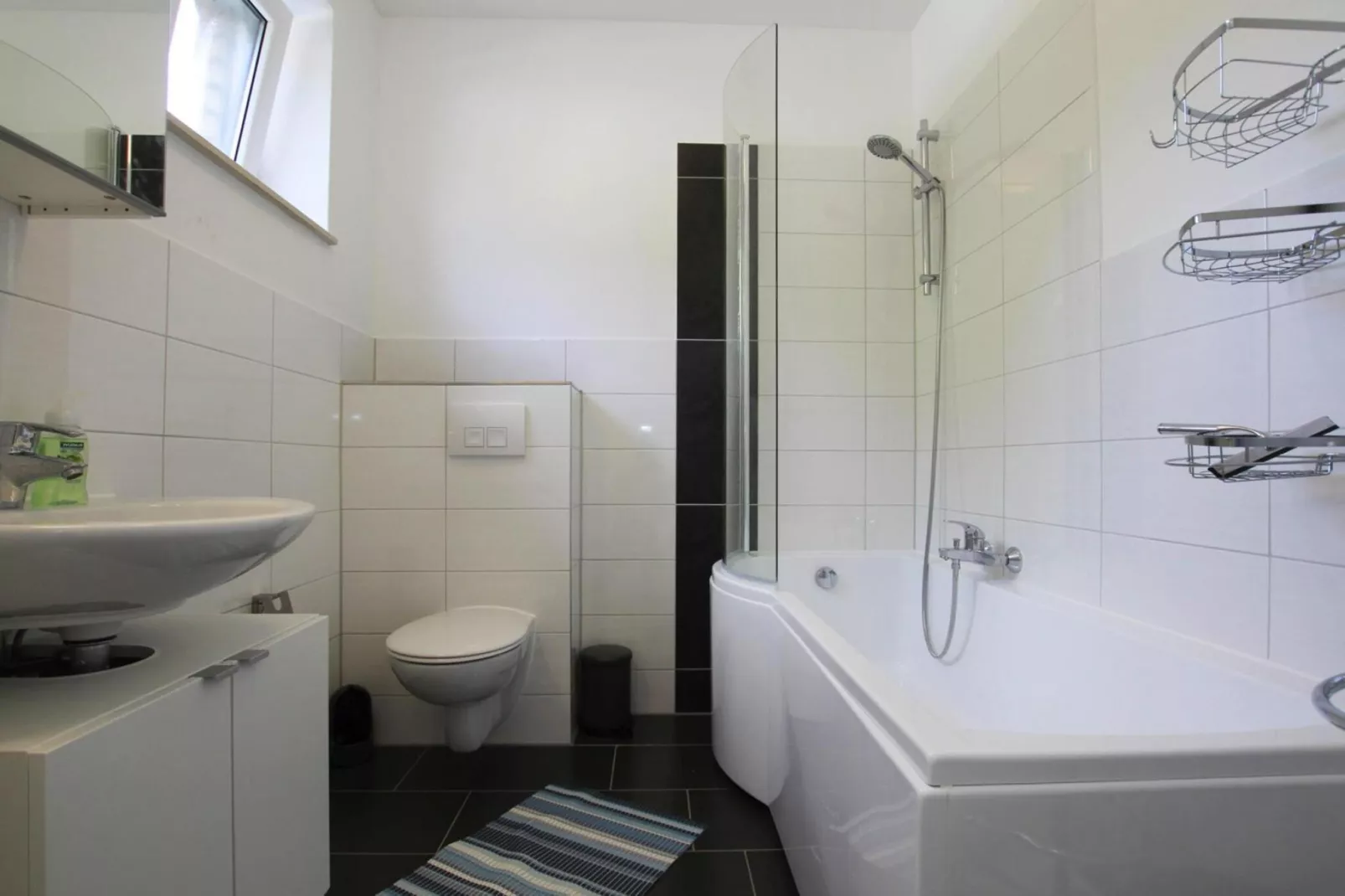 Alex Nr 2-Badkamer