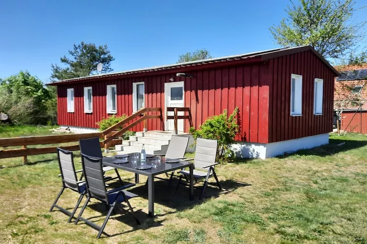 Bungalow 6 Waren-Buitenkant zomer
