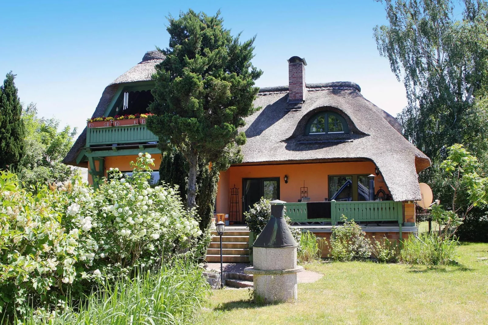 Ferienhaus 160 qm-Buitenkant zomer