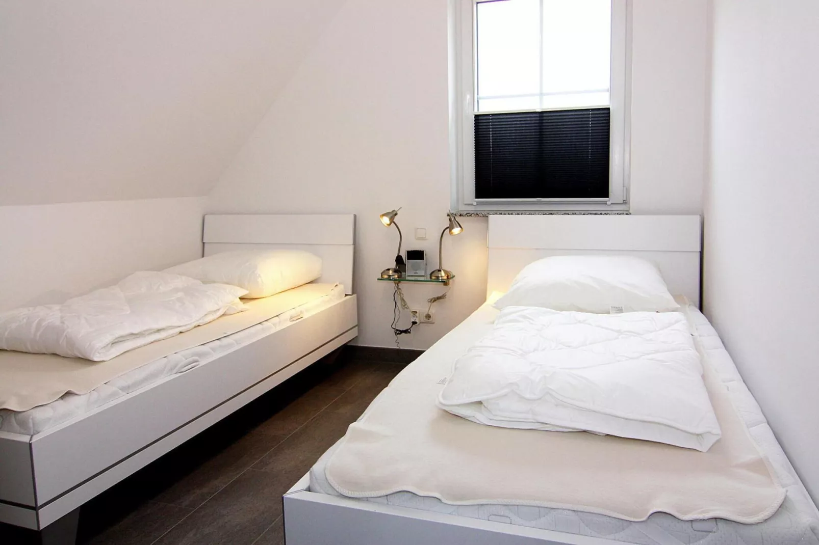 Ferienhaus Lotsenhaus Vieregge-Image-tags.