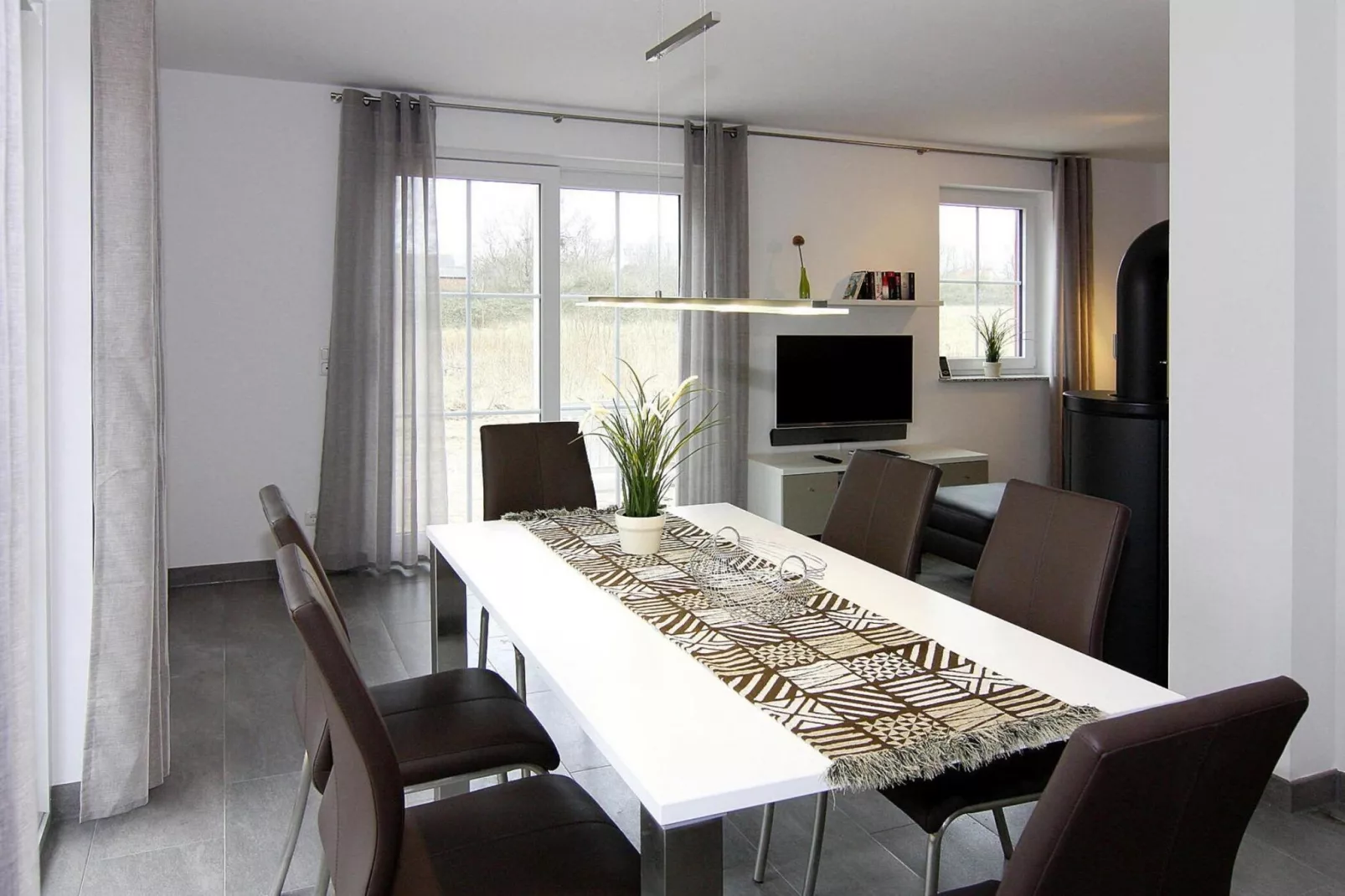 Ferienhaus Lotsenhaus Vieregge-Eetkamer