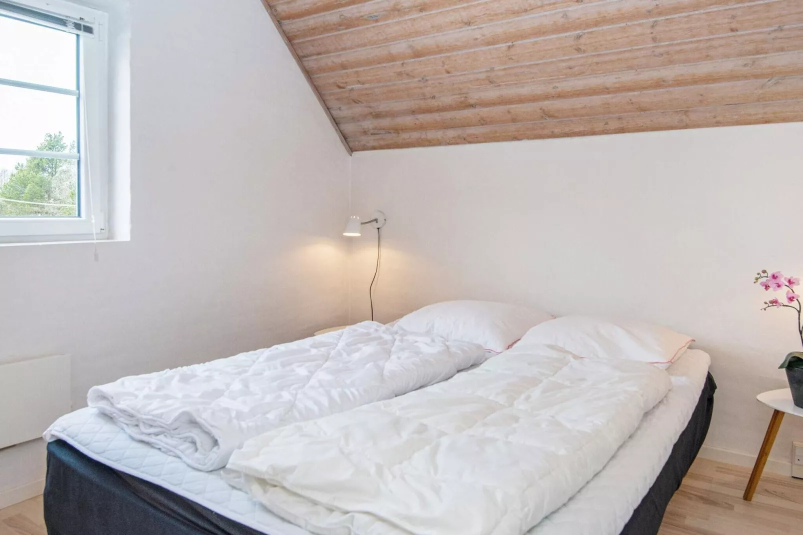 Rietgedekt vakantiehuis in Ulfborg met sauna-Binnen