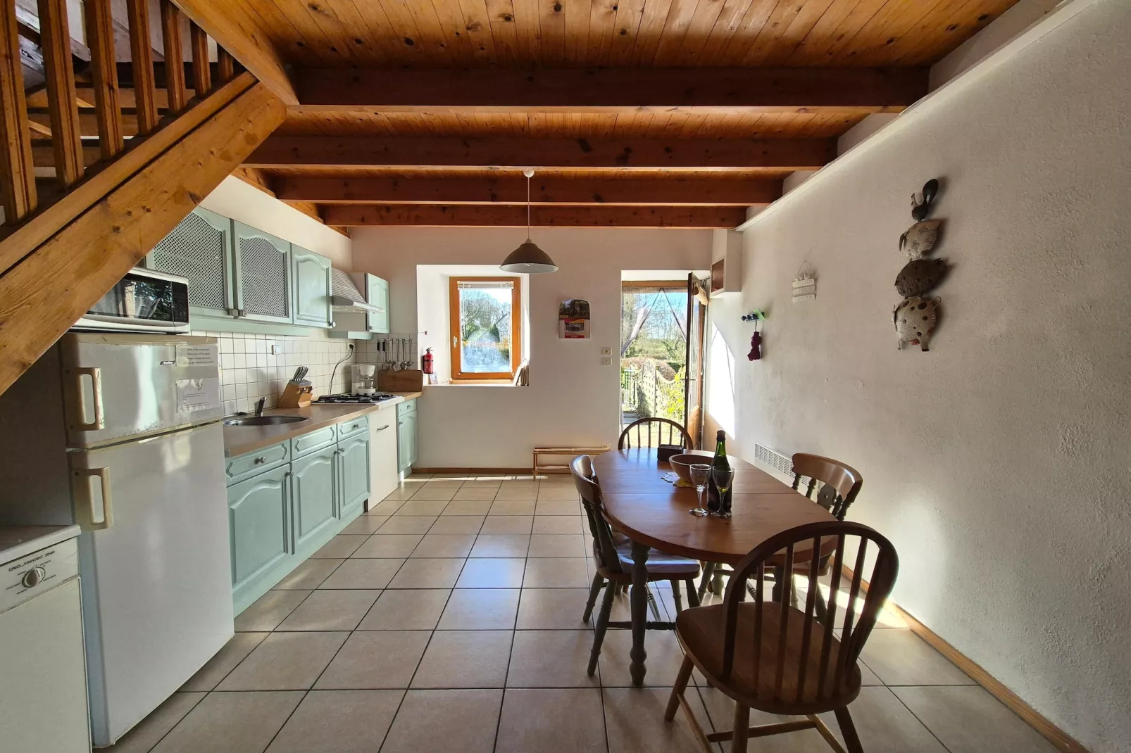 Gîte Girasol-Eetkamer