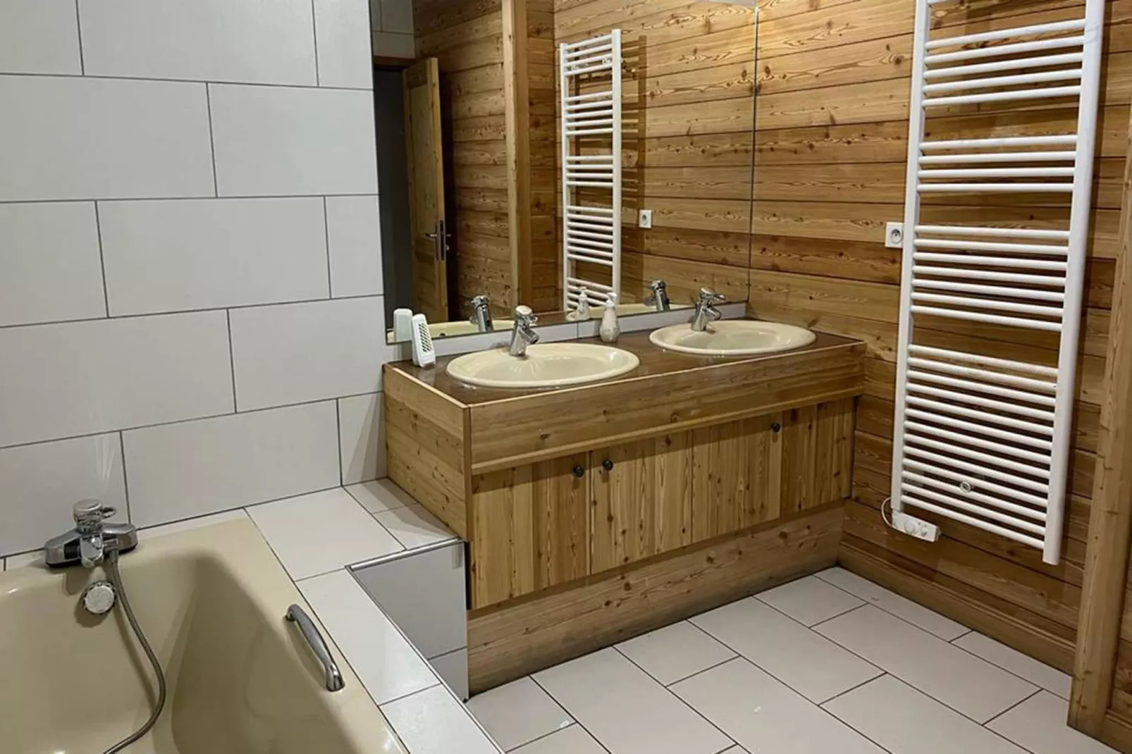 Chalet Erika-Badkamer
