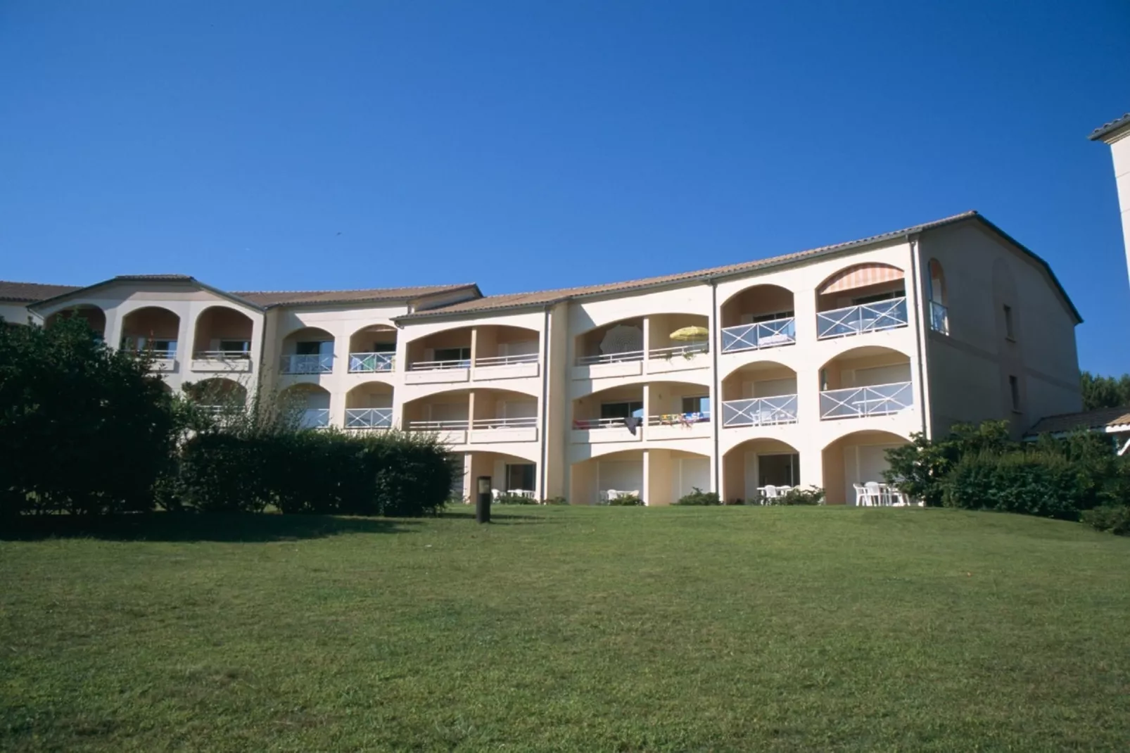 Les Appartements de Moliets 3-Buitenkant zomer