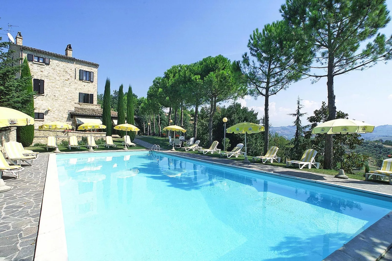 Residence La Ginestra, Montelparo-trilo-Zwembad
