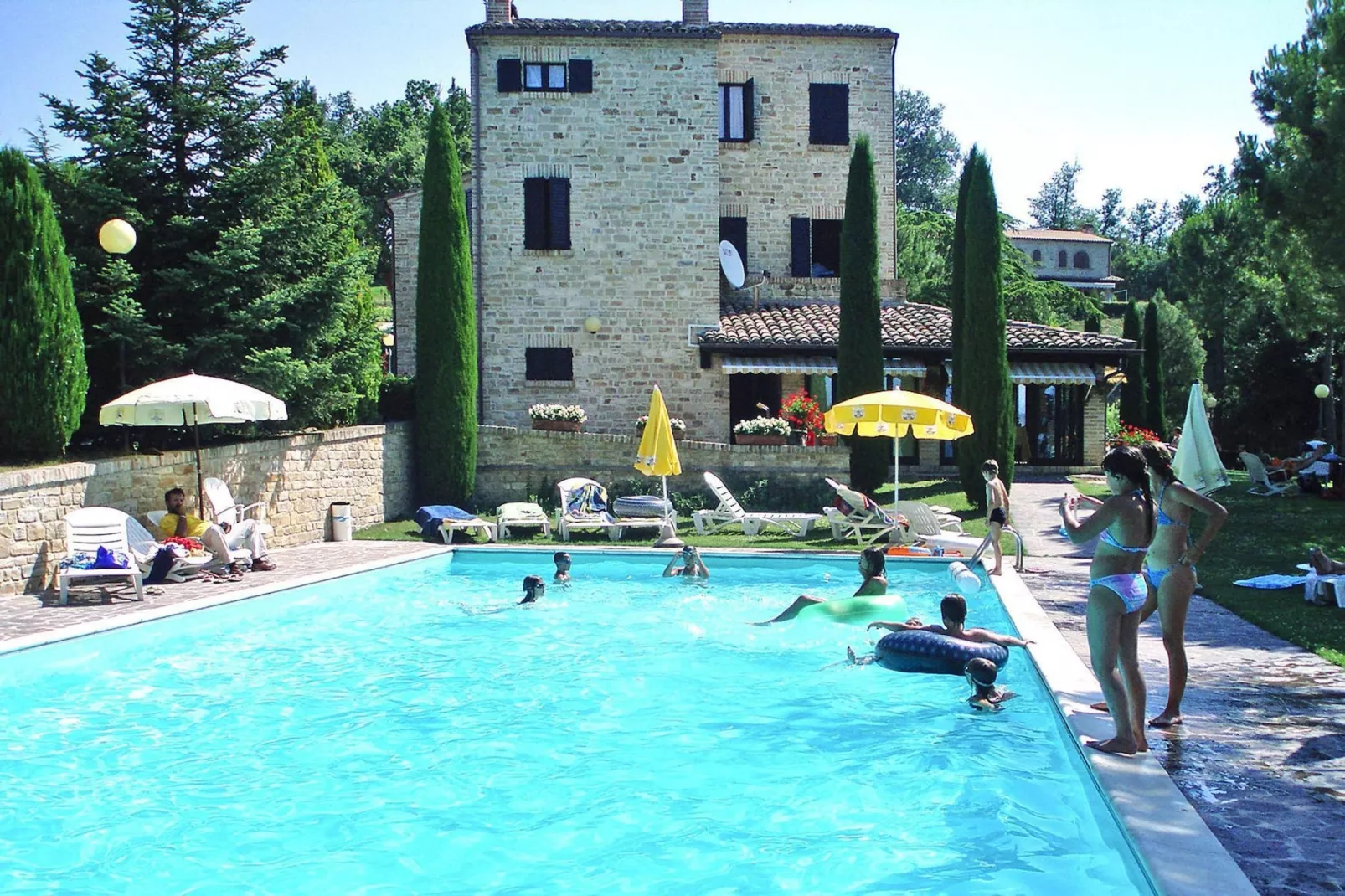 Residence La Ginestra, Montelparo-trilo-Zwembad