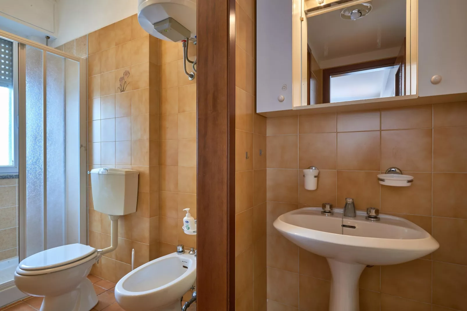 APPARTAMENTI ANNINA 2 CERIALE BILO-Badkamer
