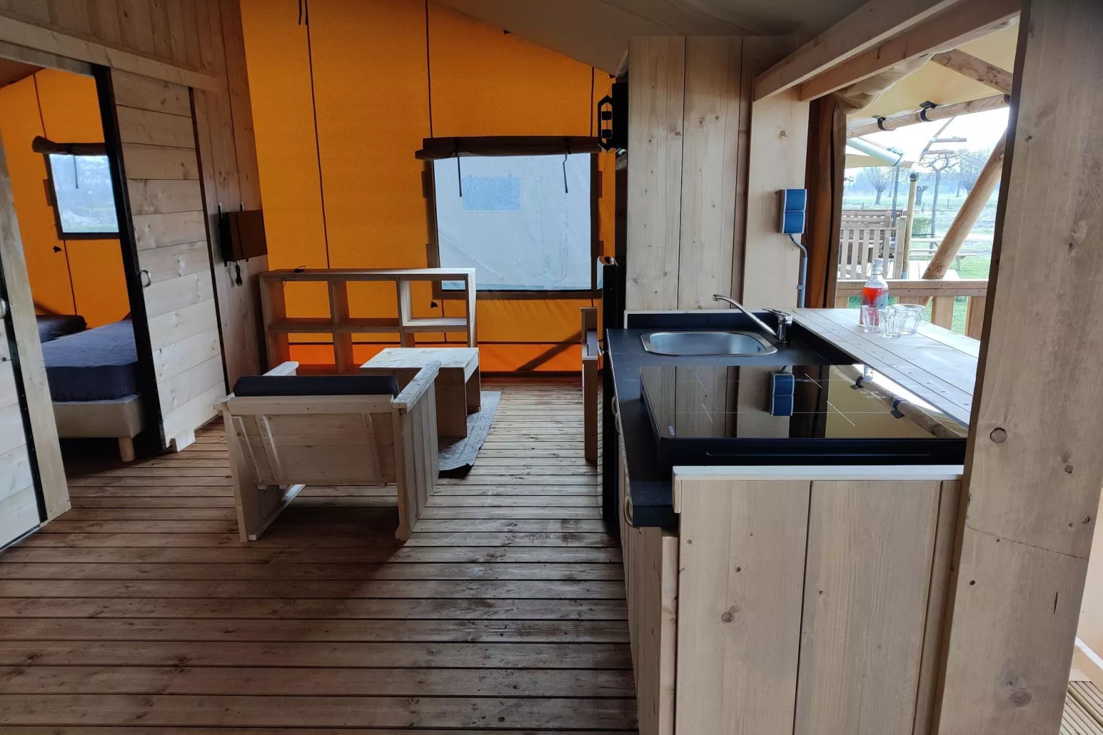 Vakantiepark Eigen Wijze 10-Keuken