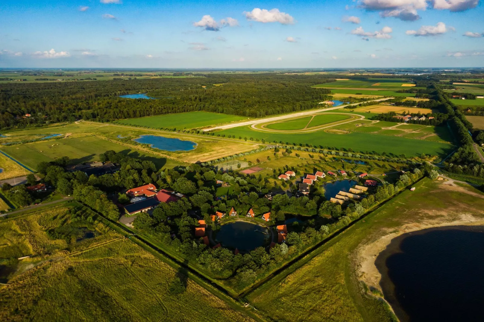 Vakantiepark Eigen Wijze 10-Gebieden zomer 1km