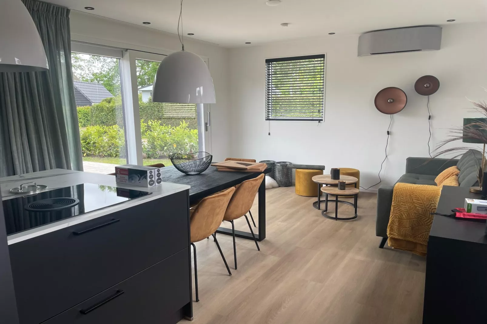Recreatiepark Idskenhuizen 11-Eetkamer