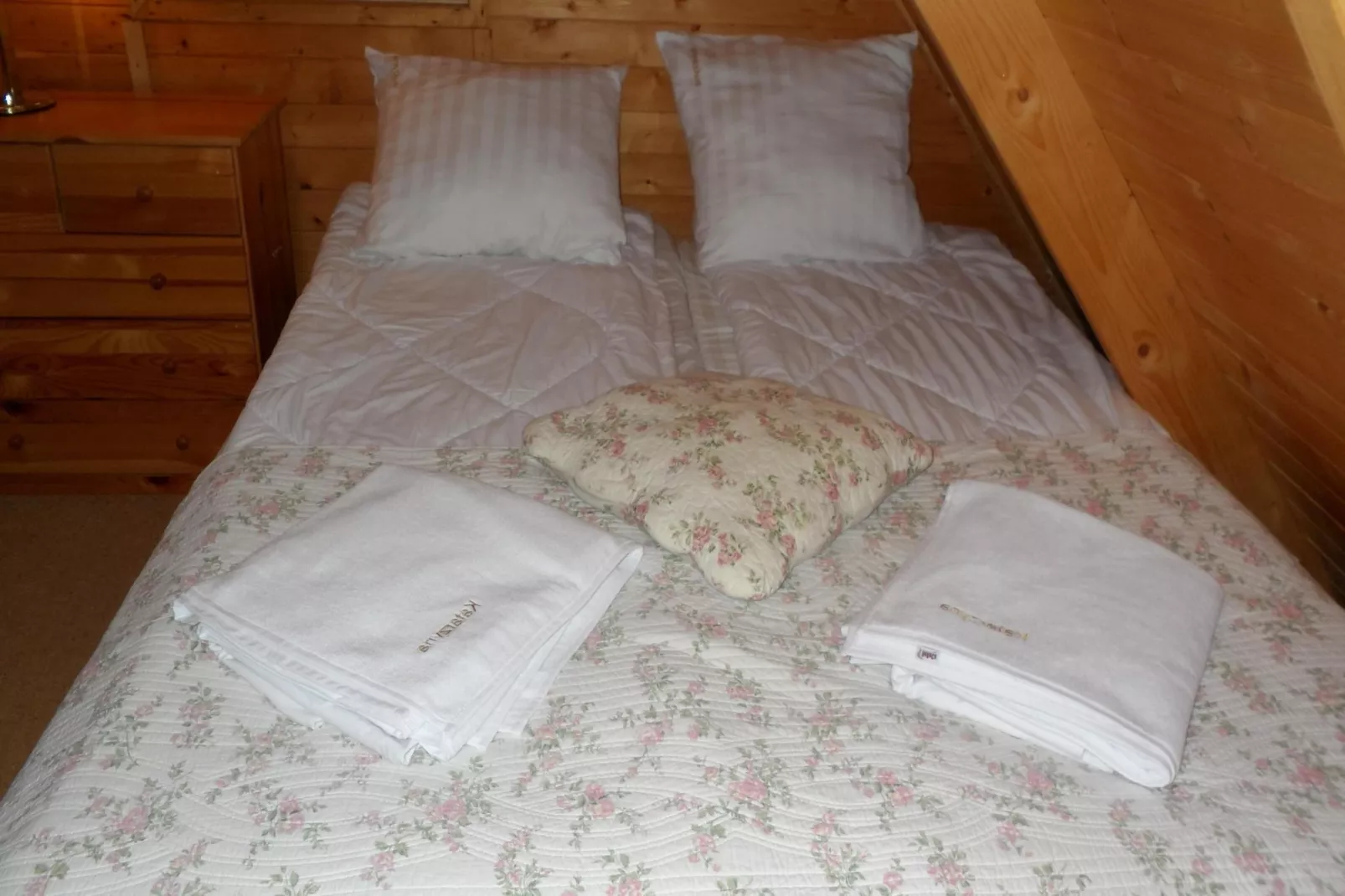 Domki letniskowe dla 4 osób Sarbinowo-Slaapkamer