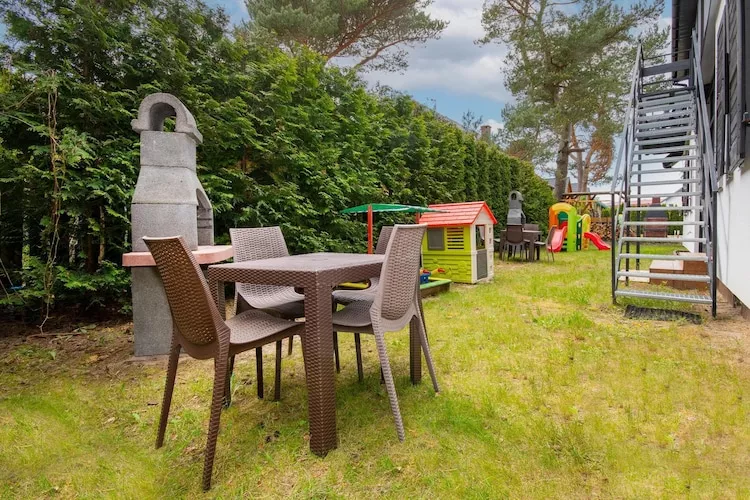 Apartament Nr 3 Jarosławiec-Tuinen zomer