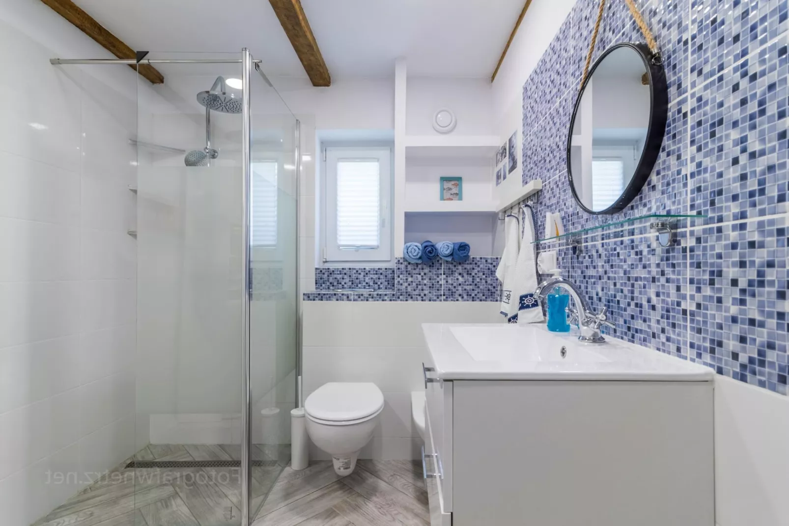 Holiday home Seahorse Rowy-Badkamer