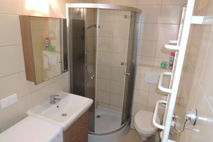 Big holiday home Lukecin 130 qm 9 persons-Badkamer