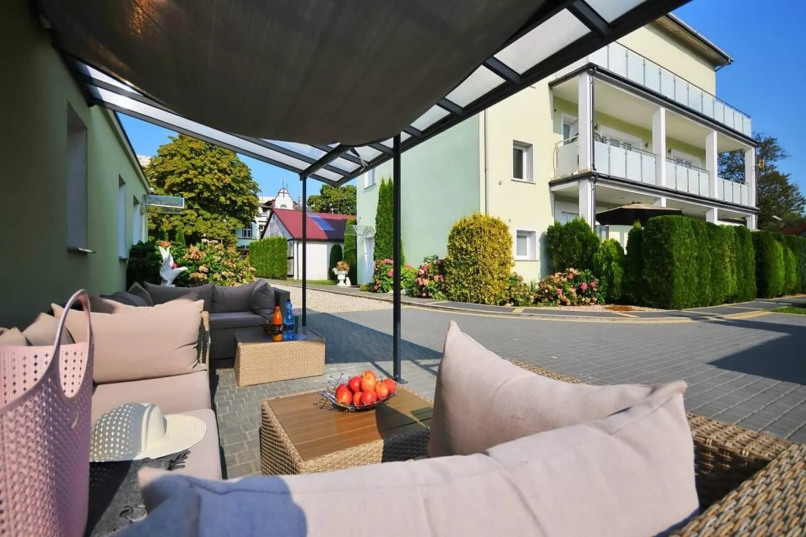 Apartament nr 3 35 qm parter Ustronie Morskie-Buitenkant zomer