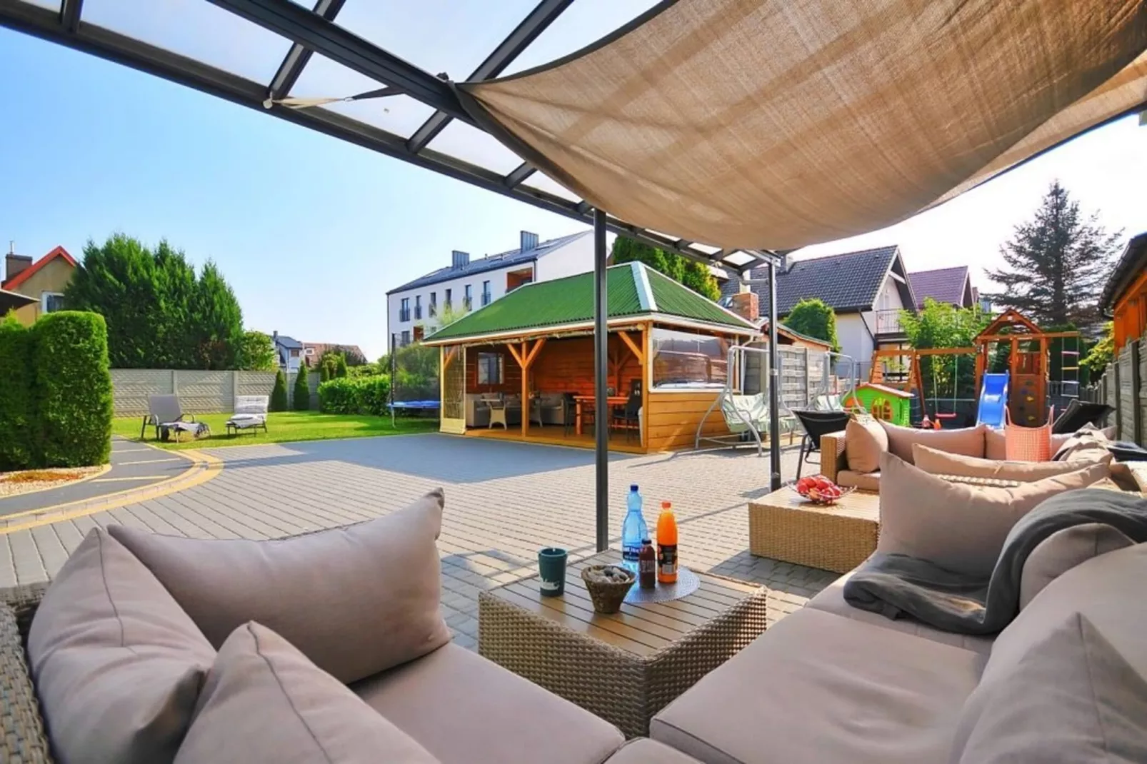 Apartament nr 3 35 qm parter Ustronie Morskie-Buitenkant zomer